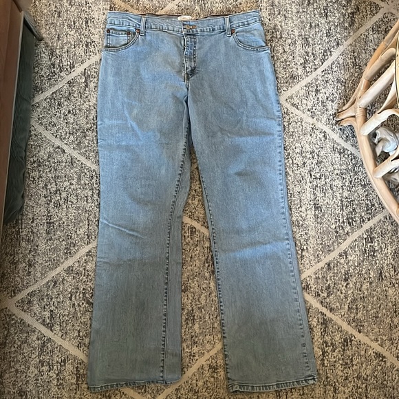 Levi’s 550 Relaxed Bootcut Jean - Picture 2 of 5
